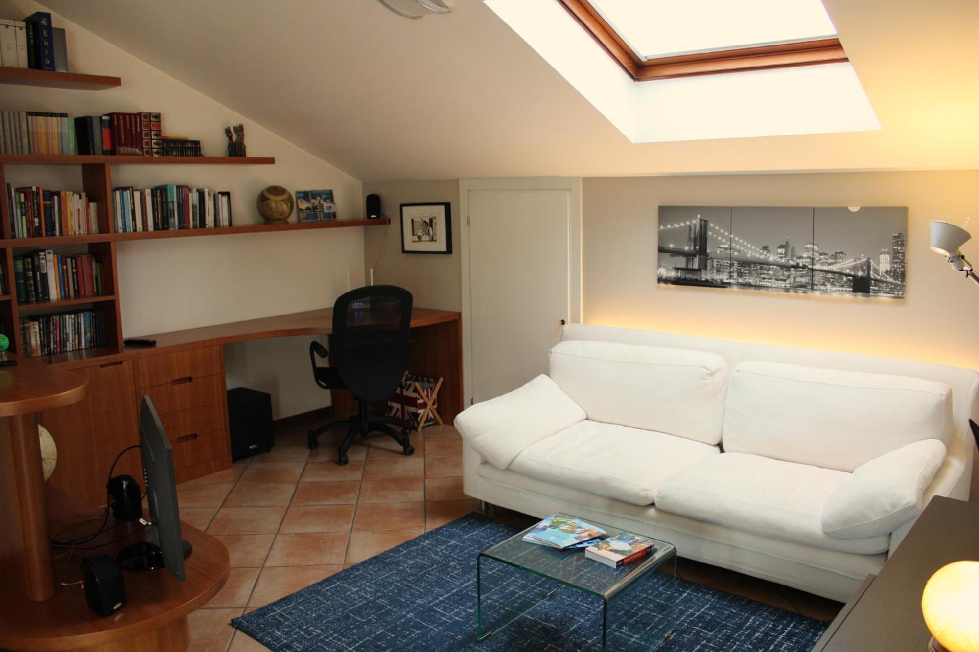 Bright Penthouse Close To Center With Terrace And Lake View Lecco Ngoại thất bức ảnh