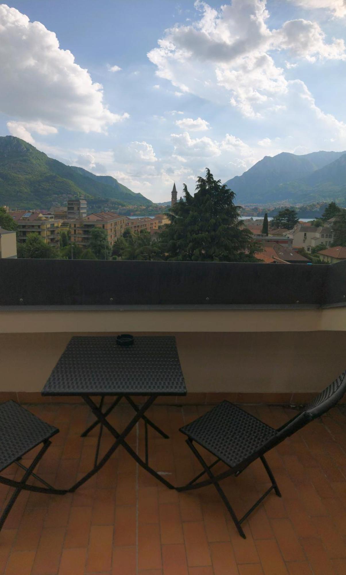 Bright Penthouse Close To Center With Terrace And Lake View Lecco Ngoại thất bức ảnh